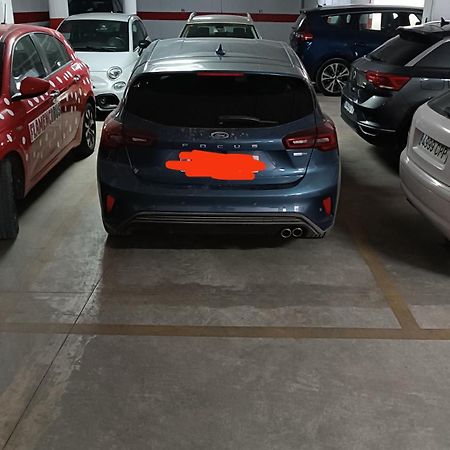 Sherryflat Neira - Parking Jerez de la Frontera Exterior foto